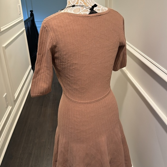 BCBG Body Con Dress NWT - Picture 3 of 5